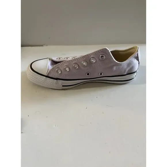 NWOT Converse Chuck Taylor All Star Low Top Sneakers Womens 7 Men's 5 Purple - Picture 16 of 16